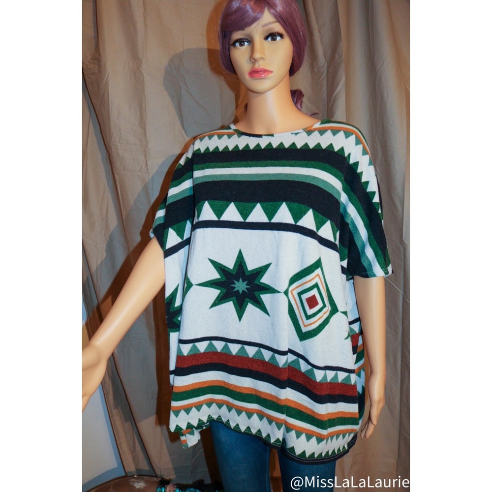 Aztec Sweater/Poncho 💛🌵 - Picture 6 of 8